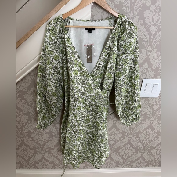 J. Crew Linen wrap dress in tossed floral - Picture 3 of 5